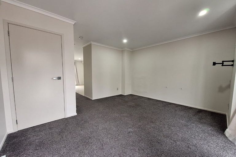 Photo of property in 6/4 Wallson Crescent, Wiri, Auckland, 2104