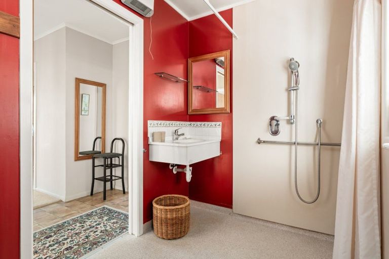 Photo of property in 21 Gordon Road, Mount Maunganui, 3116