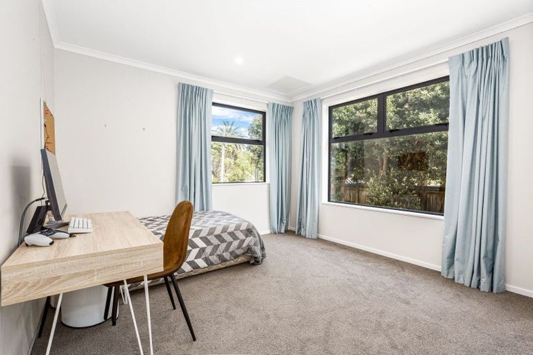 Photo of property in 23 Hughes Street, Waikanae Beach, Waikanae, 5036