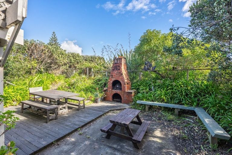 Photo of property in 59 Tutere Street, Waikanae Beach, Waikanae, 5036