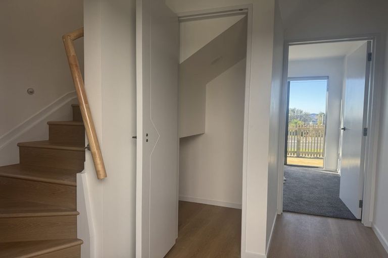 Photo of property in 14d Elcoat Avenue, Te Atatu South, Auckland, 0610