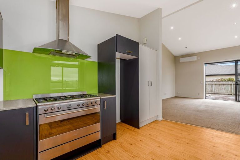 Photo of property in 26 Aspiring Terrace, Aotea, Porirua, 5024