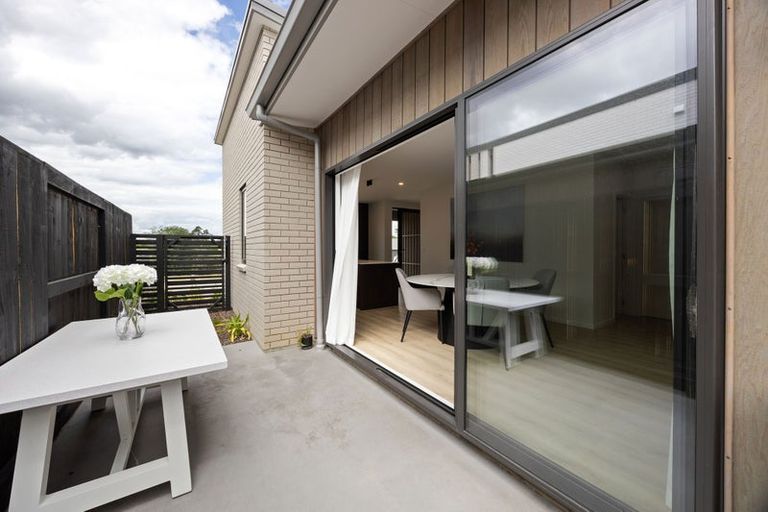 Photo of property in 16 Lumino Terrace, Peacocke, Hamilton, 3206