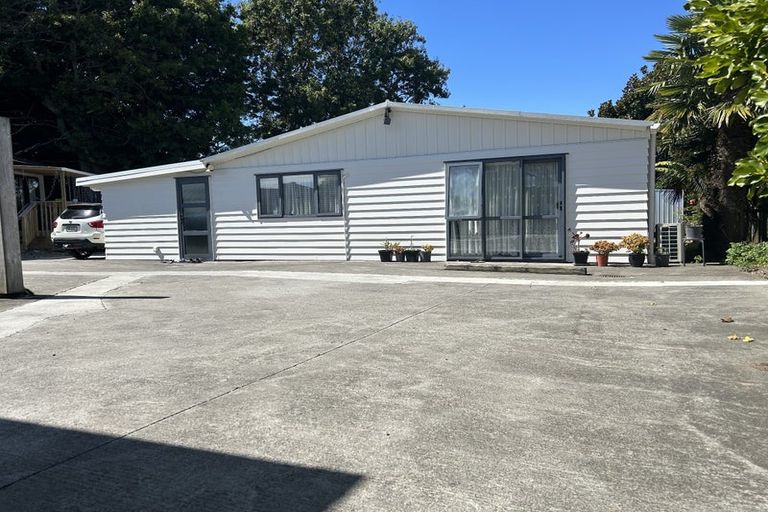 Photo of property in 8a Haddon Street, Mangere East, Auckland, 2024