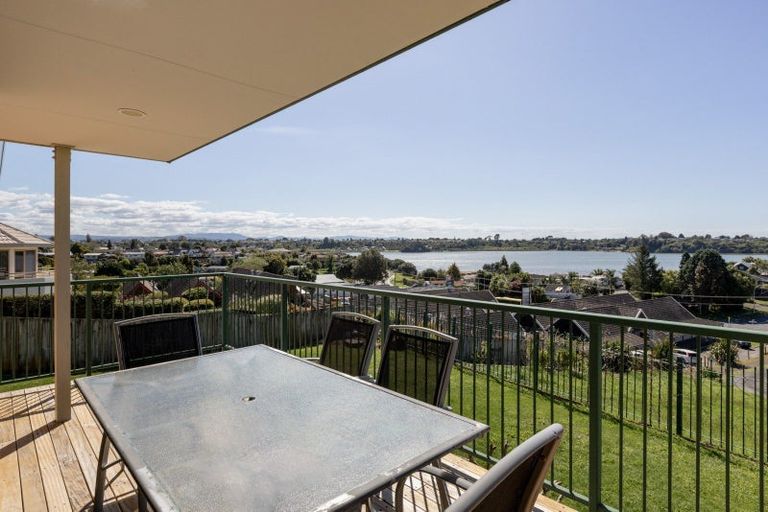 Photo of property in 32 Downing Place, Welcome Bay, Tauranga, 3112