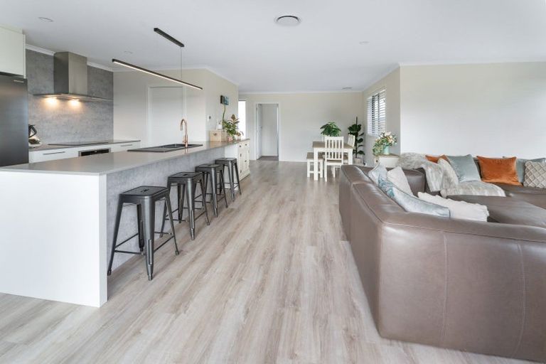 Photo of property in 66 Katania Heights, Brightwater, 7022