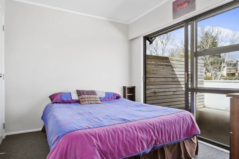 Photo of property in 65 Simpson Road, Ranui, Auckland, 0612