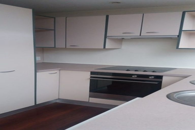 Photo of property in 17u9 Adelaide Road, Mount Cook, Wellington, 6021