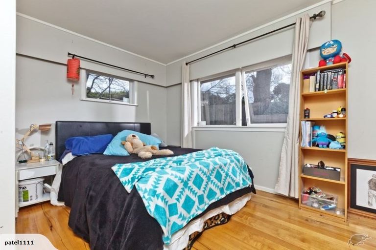 Photo of property in 74 Eskdale Road, Birkdale, Auckland, 0626