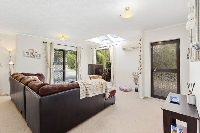 Photo of property in 7f1 Tawa Street, Tawa, Wellington, 5028