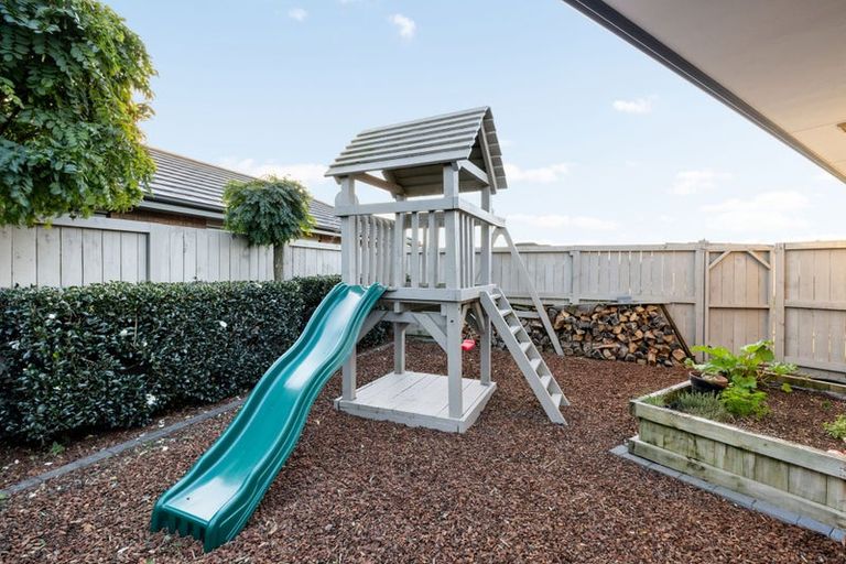 Photo of property in 3 Vanquish Place, Flagstaff, Hamilton, 3210