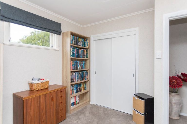 Photo of property in 129 Guy Street, Dannevirke, 4930
