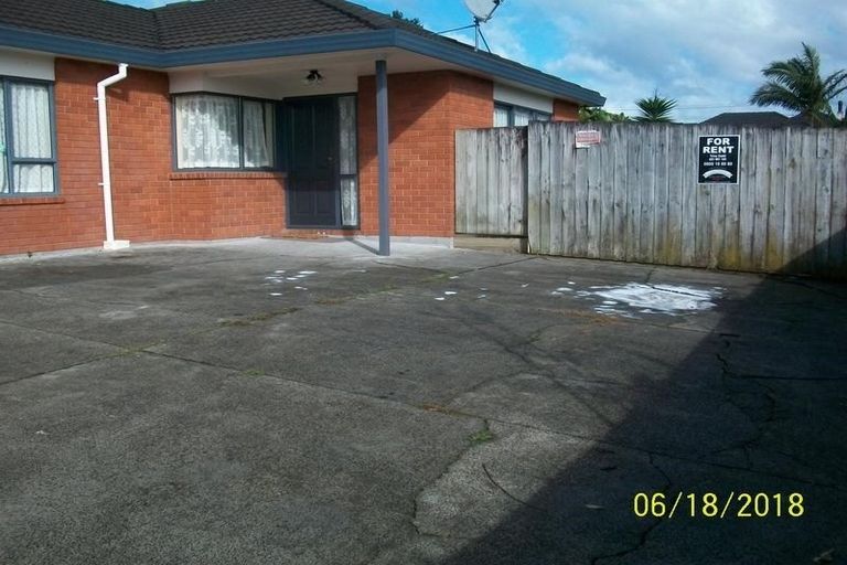 Photo of property in 1/10 Netherlands Avenue, Kelston, Auckland, 0602