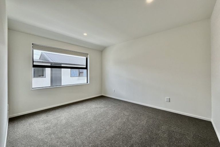 Photo of property in 2/27 Evesham Crescent, Spreydon, Christchurch, 8024