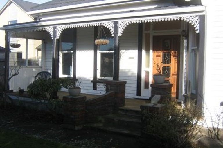 Photo of property in 34 Gresford Street, Edgeware, Christchurch, 8013