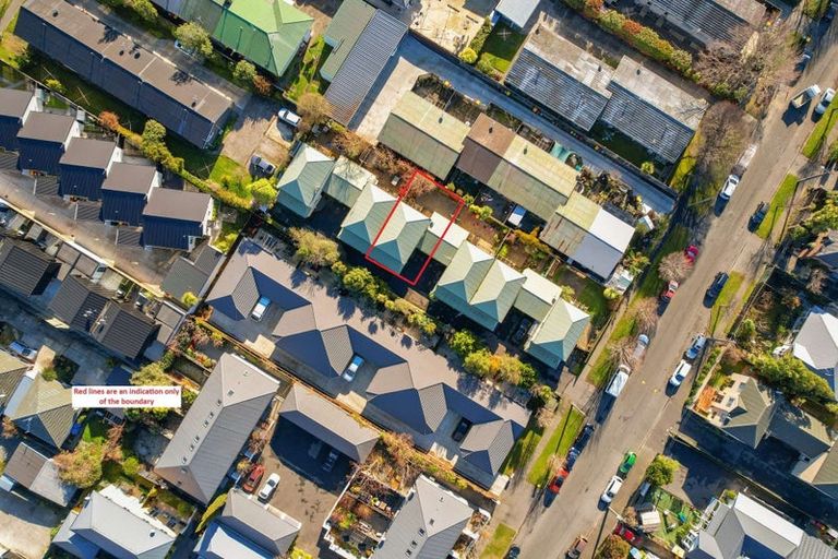 Photo of property in 4/61 Champion Street, Edgeware, Christchurch, 8013