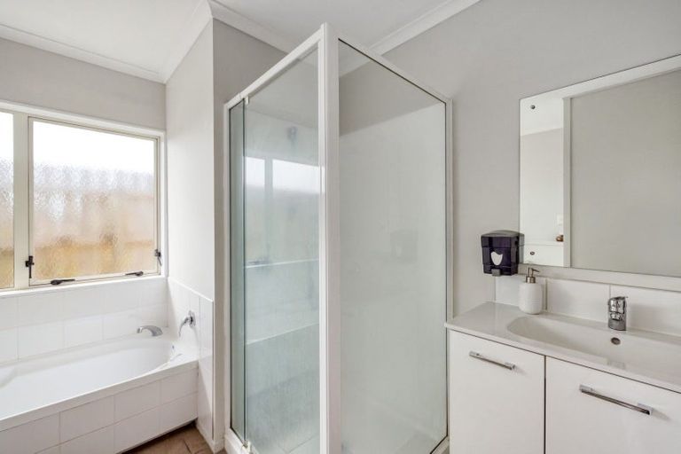 Photo of property in 3 Villa Way, Mount Maunganui, 3116