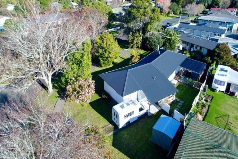 Photo of property in 16 Fairview Place, Te Puke, 3119