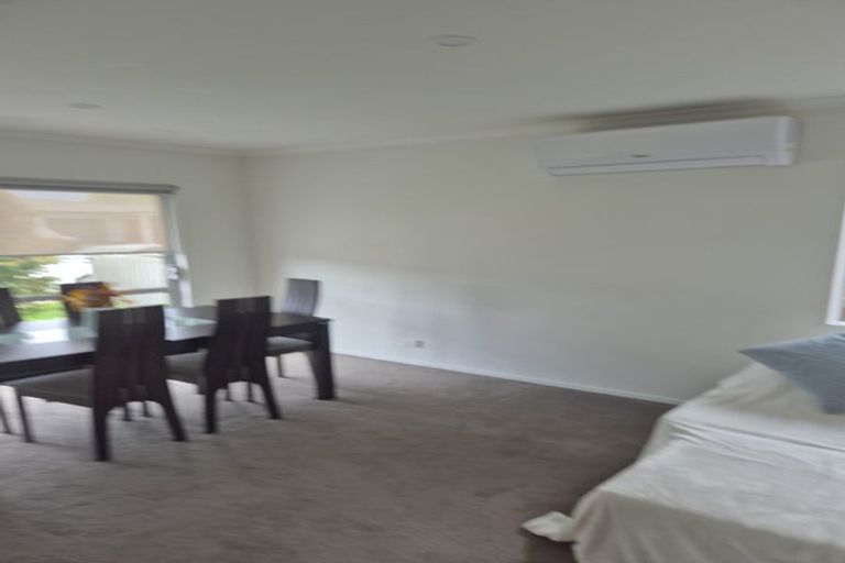 Photo of property in 16 Kutukutu Street, Takanini, 2112