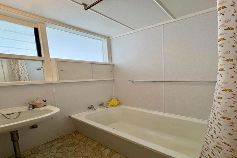 Photo of property in 62 Alexandra Road, Hataitai, Wellington, 6021