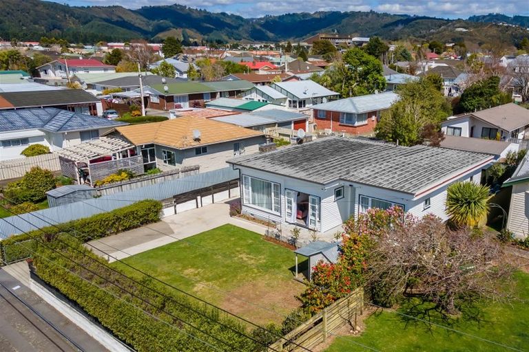 Photo of property in 16 Liverpool Street, Trentham, Upper Hutt, 5018