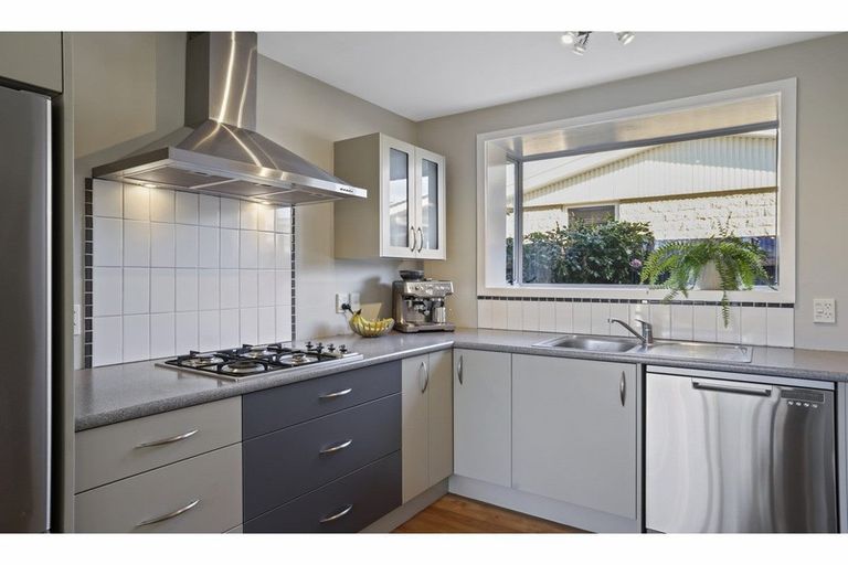 Photo of property in 56 Fern Drive, Halswell, Christchurch, 8025