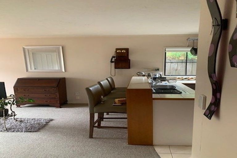 Photo of property in 42 Satara Crescent, Khandallah, Wellington, 6035