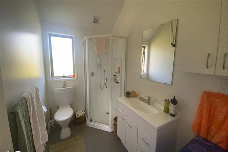 Photo of property in 131 Colwill Road, Massey, Auckland, 0614