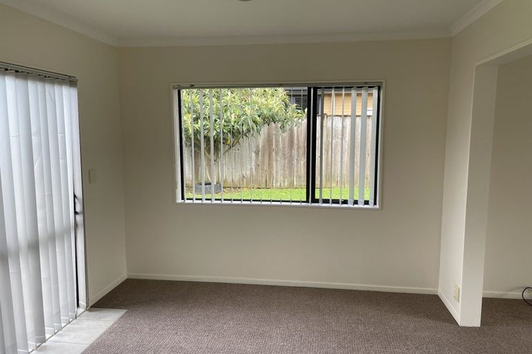 Photo of property in 6 Franshell Crescent, East Tamaki, Auckland, 2013