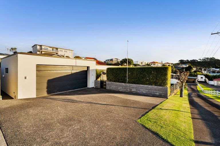 Photo of property in 30 Bayly Road, Moturoa, New Plymouth, 4310