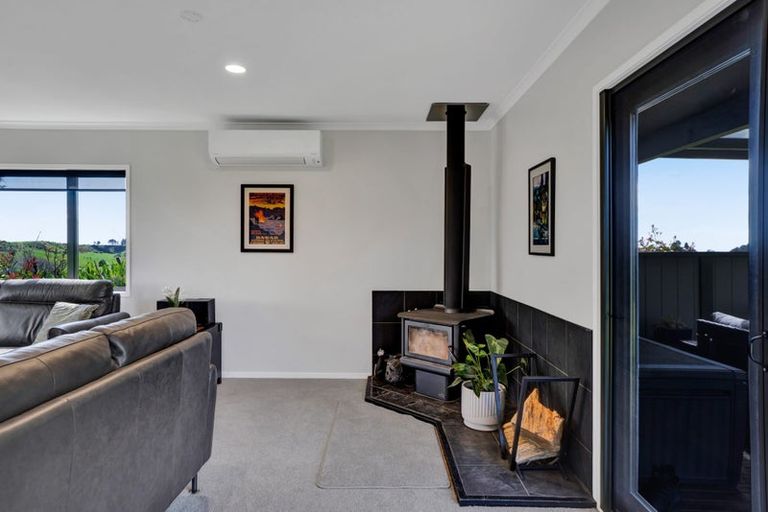 Photo of property in 43 Lincoln East Road, Everett Park, Inglewood, 4389