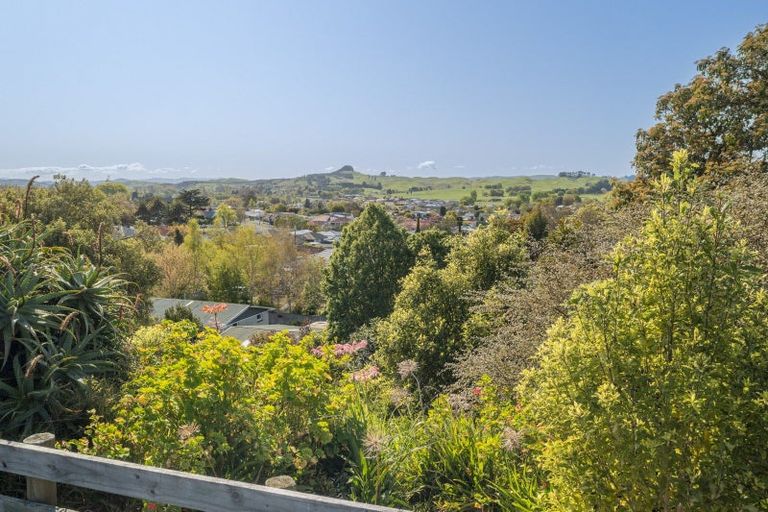 Photo of property in 1 Hill Street, Waipukurau, 4200