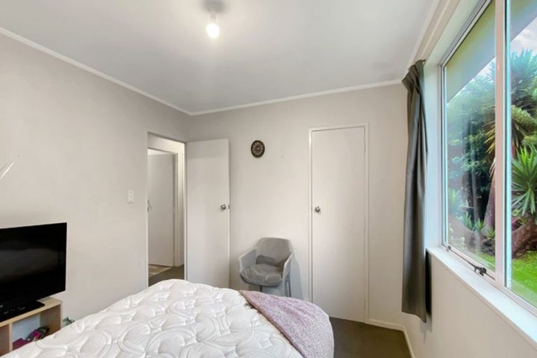 Photo of property in 29 Rehia Road, Massey, Auckland, 0614