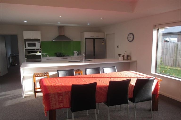 Photo of property in 17 Conie Glen Lane, Broomfield, Christchurch, 8042