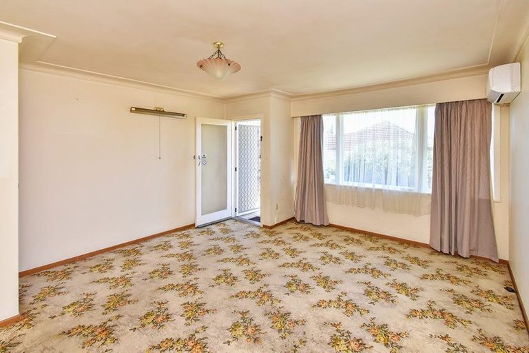 Photo of property in 2/69 Coronation Road, Papatoetoe, Auckland, 2025