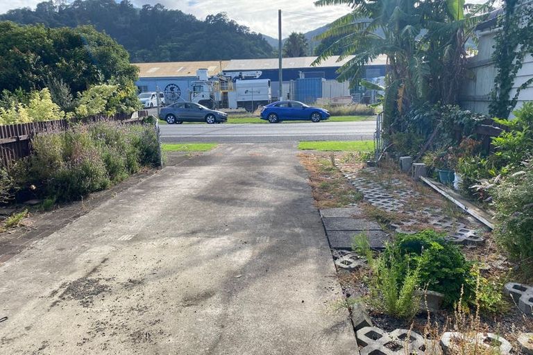 Photo of property in 627 Queen Sh25 Street, Thames, 3500