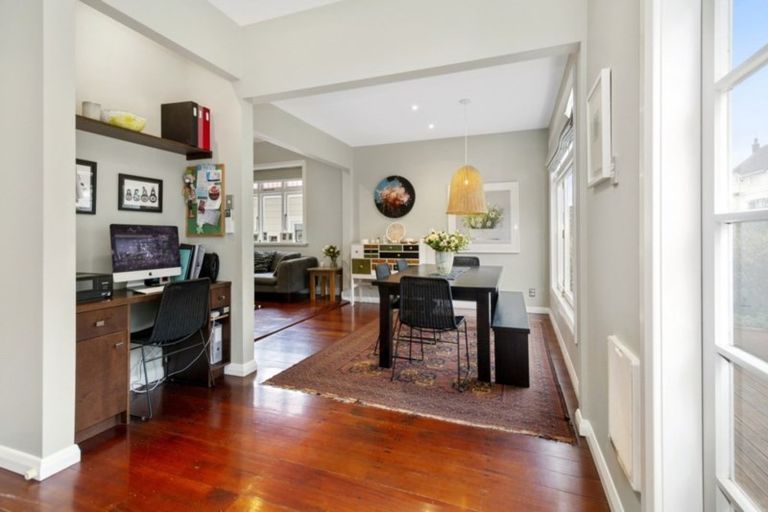 Photo of property in 18 Hohiria Road, Hataitai, Wellington, 6021