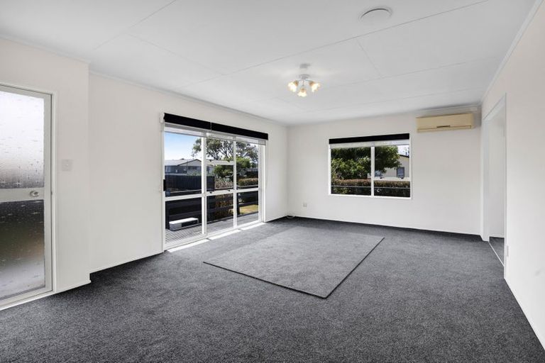 Photo of property in 6 Manuka Place, Hawera, 4610