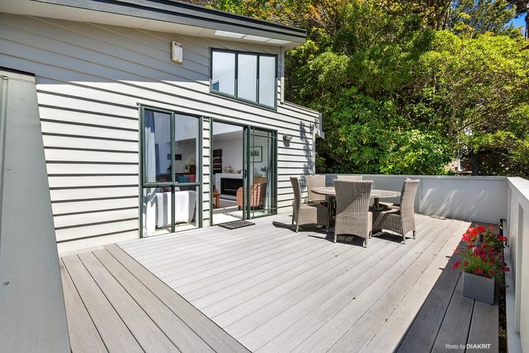 Photo of property in 11 Bladon Terrace, Ngaio, Wellington, 6035