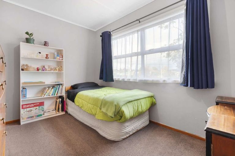 Photo of property in 1 Clyde Street, Utuhina, Rotorua, 3015