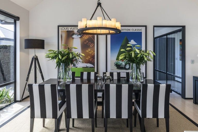 Photo of property in 11 Waterton Point, Huntingdon, Ashburton, 7774