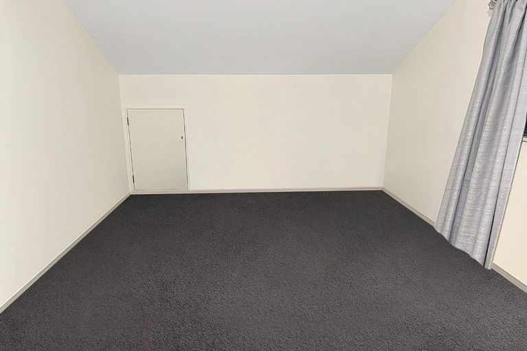 Photo of property in 57a Sheridan Terrace, Johnsonville, Wellington, 6037