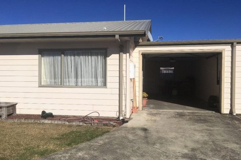 Photo of property in 711-713 Charles Street, Raureka, Hastings, 4120