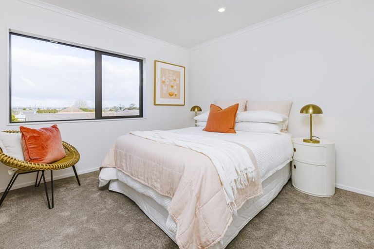 Photo of property in 559a Great South Road, Rosehill, 2113