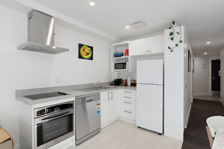 Photo of property in 6 Adams Avenue, Mount Maunganui, 3116
