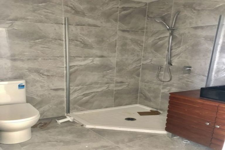 Photo of property in 13 Hoiho Road, Pukekohe, 2120