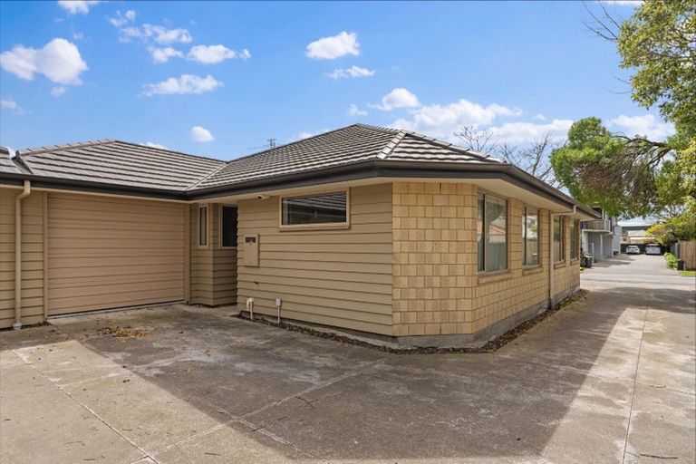 Photo of property in 12a Walpole Street, Waltham, Christchurch, 8023