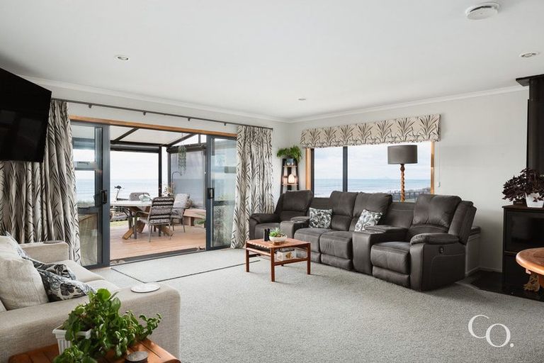 Photo of property in 103 Pukehina Parade, Pukehina, Te Puke, 3189