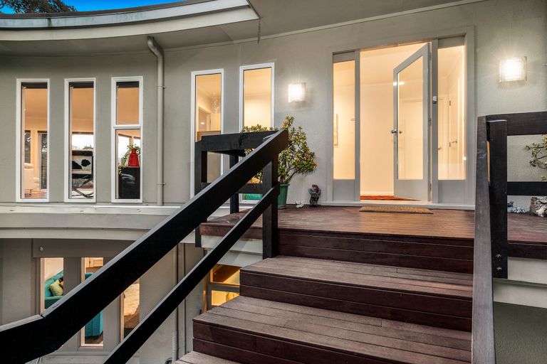 Photo of property in 57 Kohu Road, Titirangi, Auckland, 0604