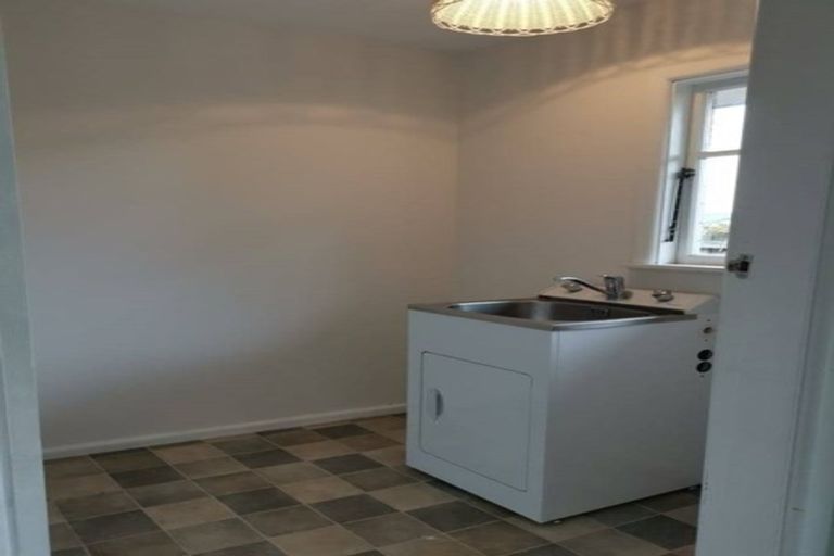 Photo of property in 18 Vivian Street, Burwood, Christchurch, 8083